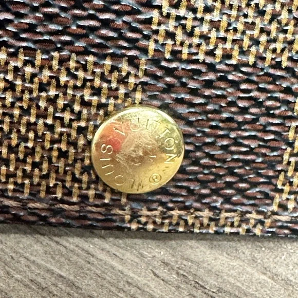 Louis Vuitton cash,card & key💎Authentic - Picture 11 of 16